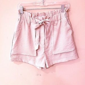 💜 5 for $25 or 3 for $18 Glam tan shorts with white stripes. High waisted
